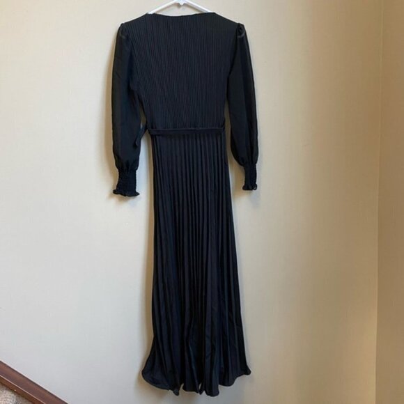 Black Long Sleeves Pleated Dress One-Size - Picture 3 of 5